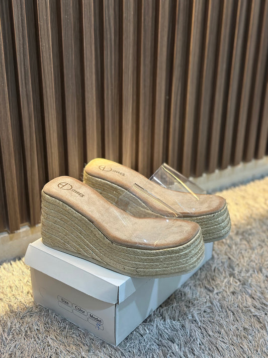 Sandales Compensées Transparentes – Effet Raphia