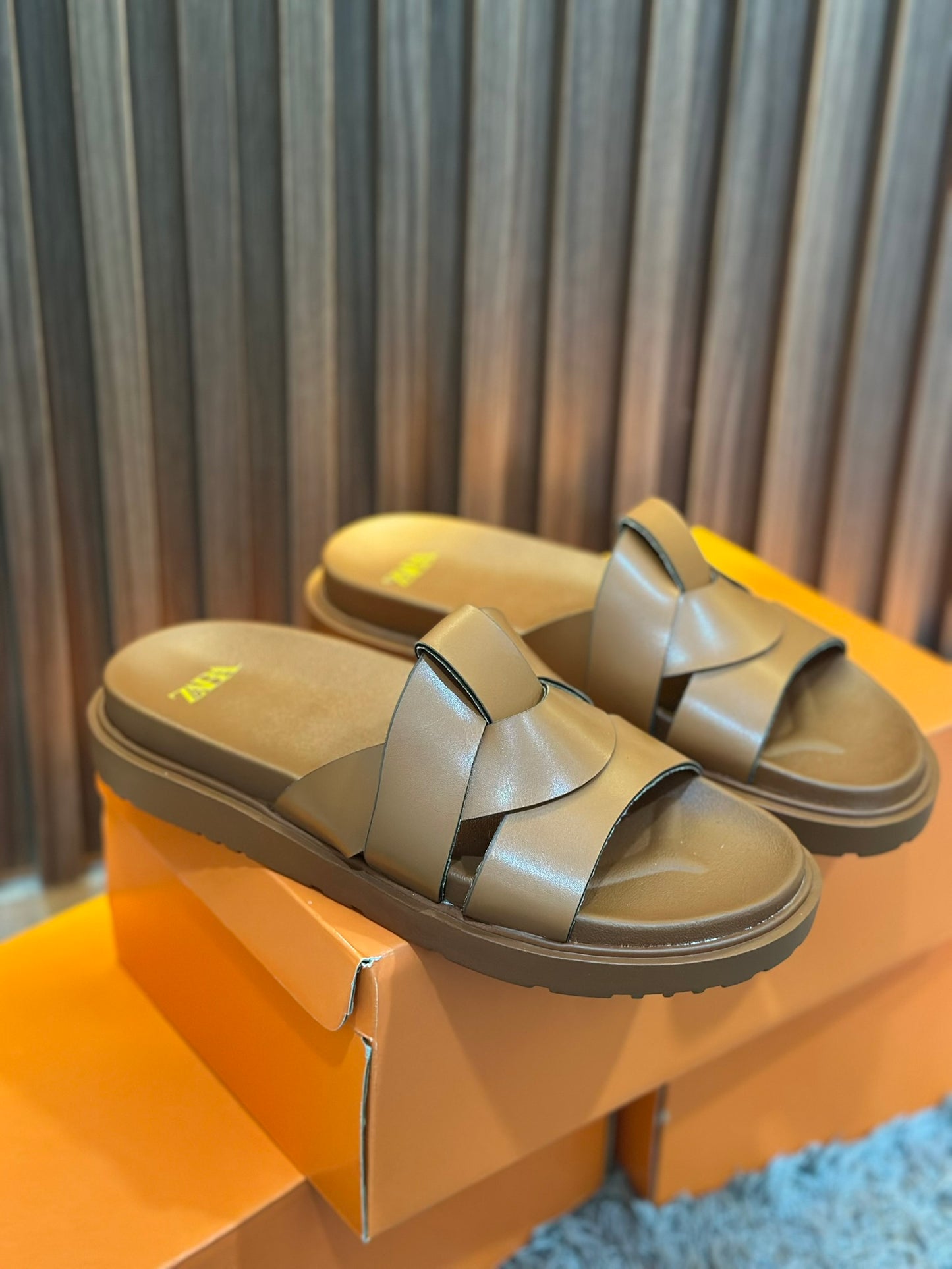 Sandales plates tressées – Style chic & confort absolu
