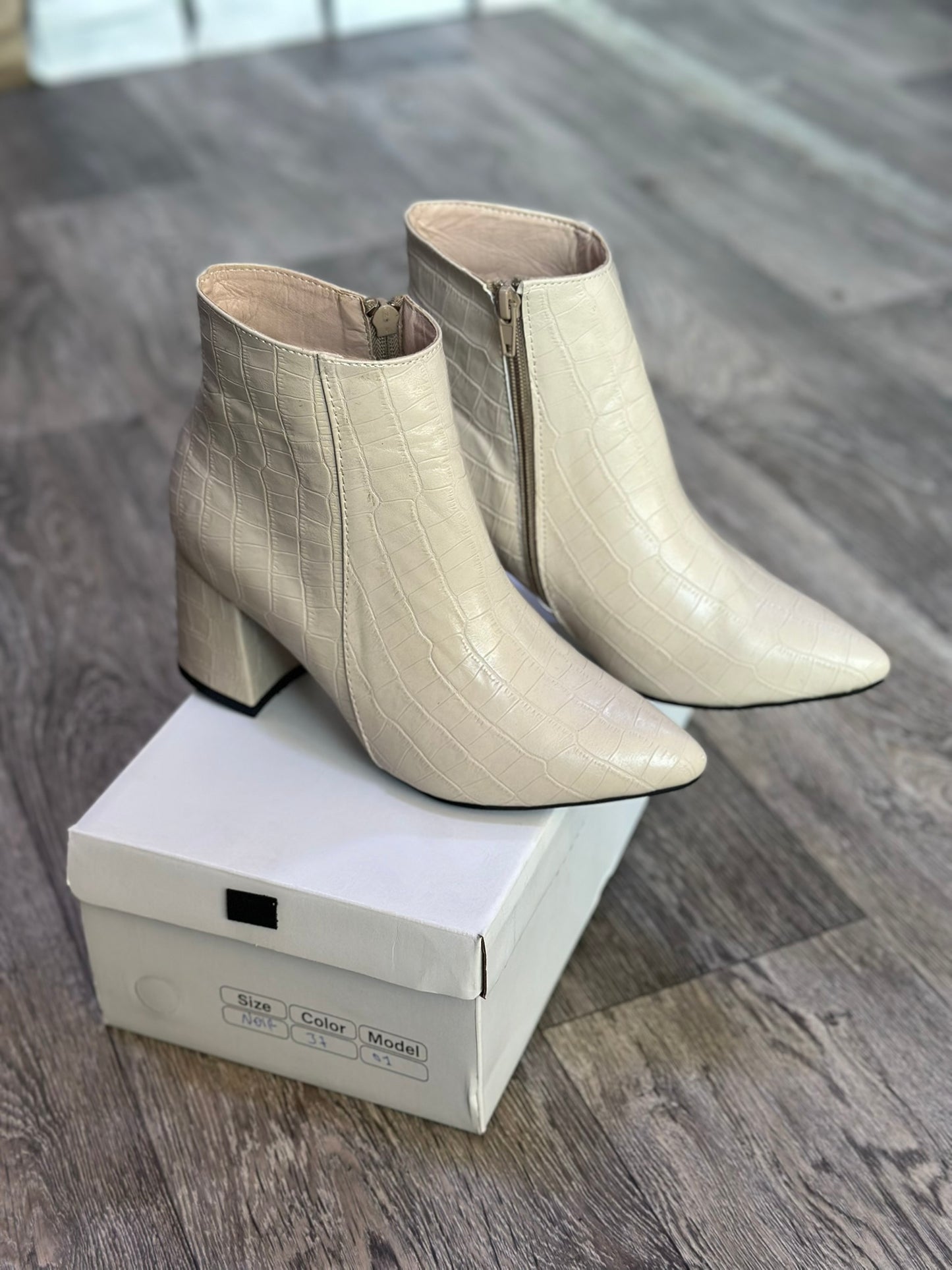 Bottines Femme Chic – Talon Bloc Confort,  (Prix Abordable)