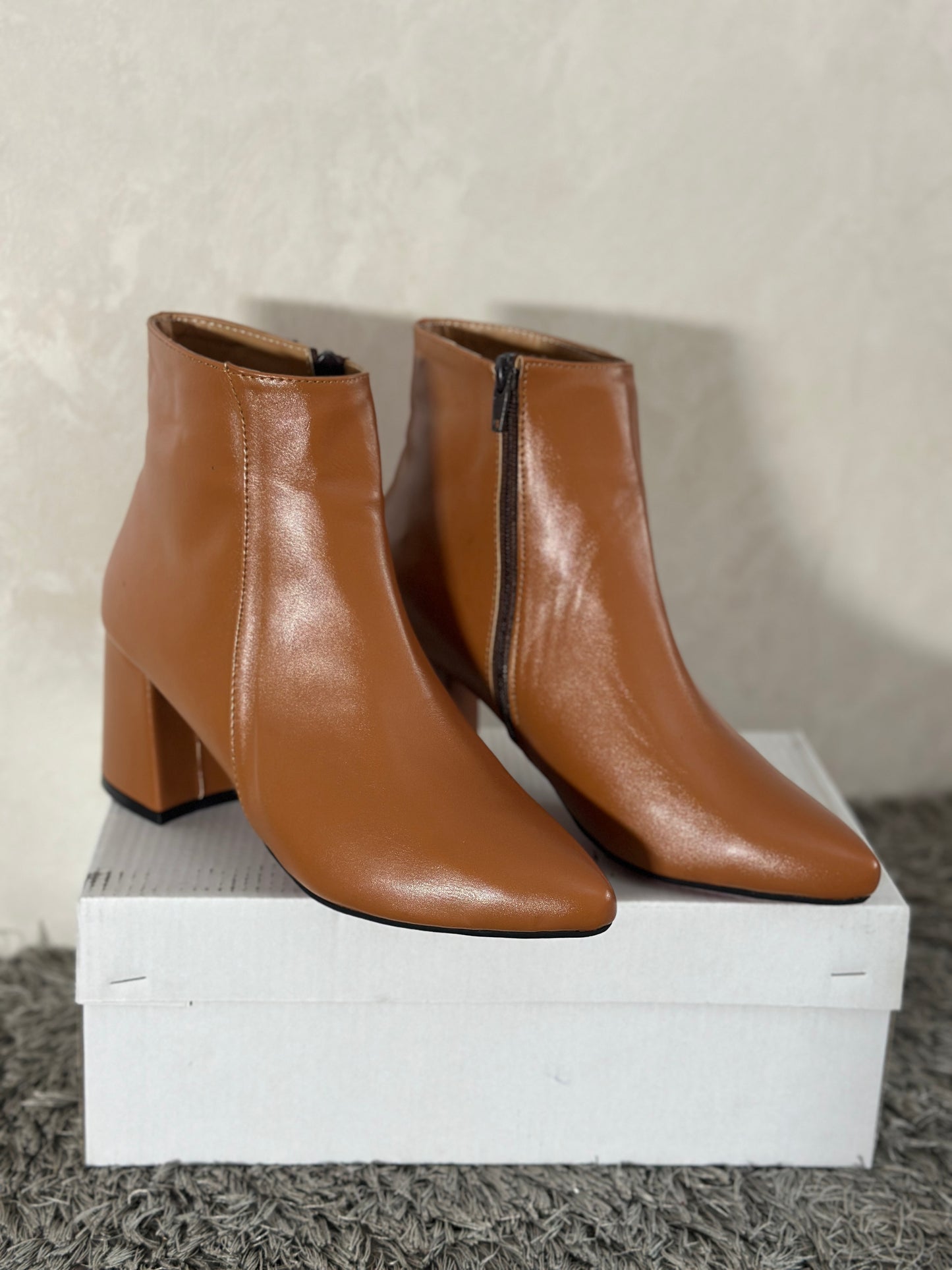 Bottines Femme Chic – Talon Bloc Confort,  (Prix Abordable)